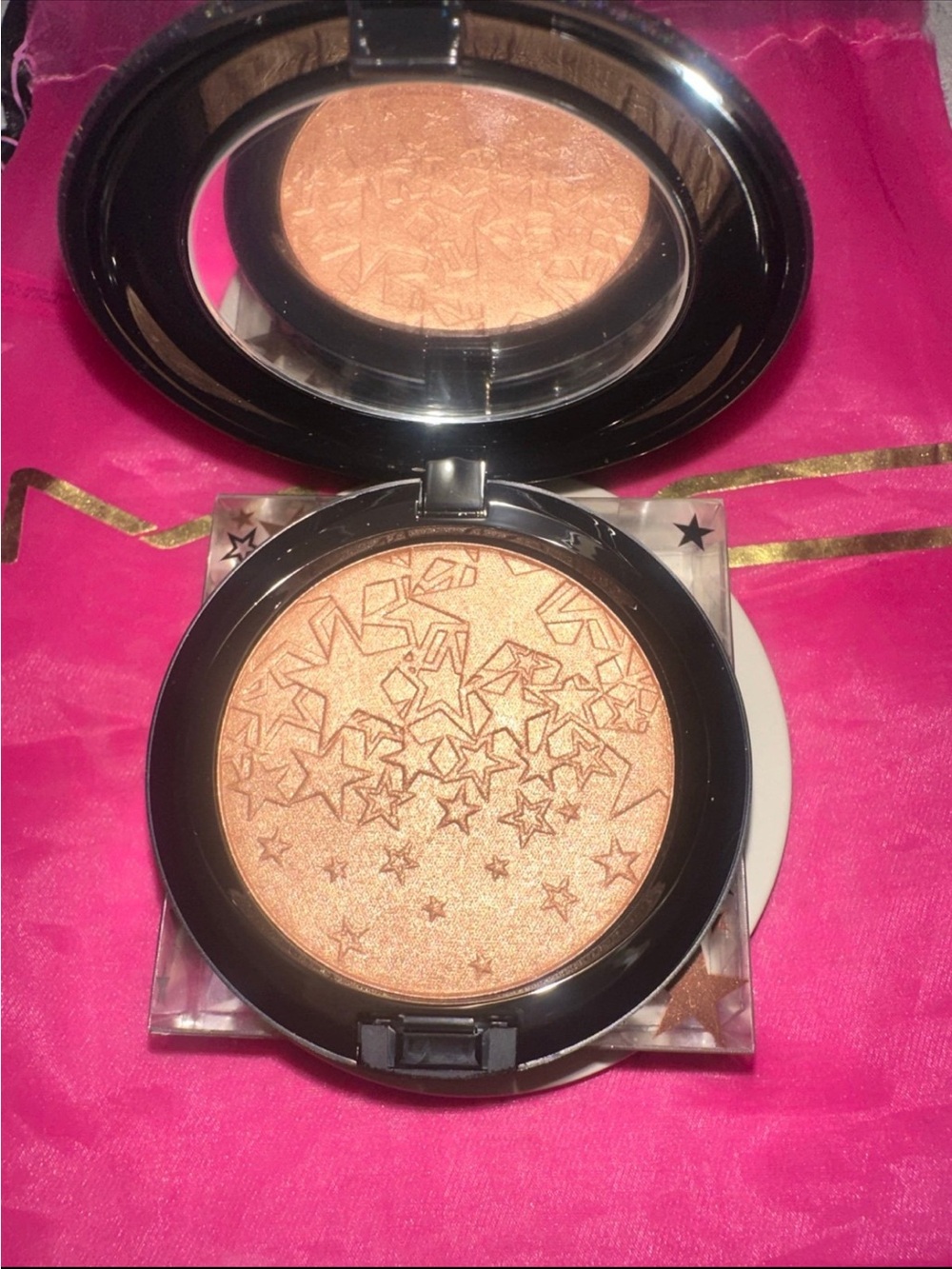 MAC Rising Star Opalescent Powder - Picture 1 of 1